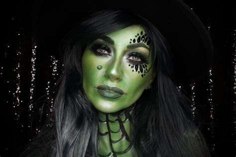 halloween witch face